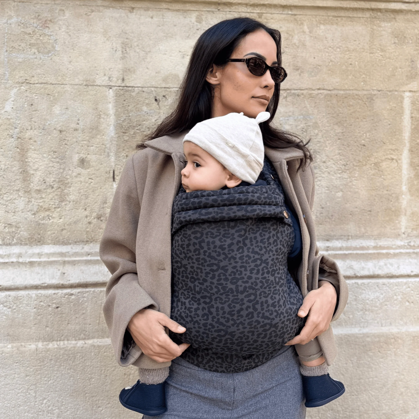 Porte-bébé HelloBiboo Koala — Léopard Noir