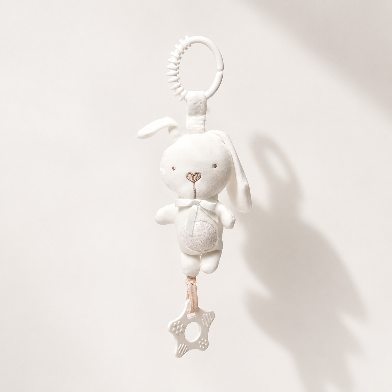Doudou de dentition à accrocher